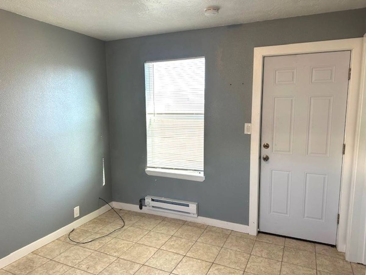 Townhouse for rent at 384 1 2 River St, Elko, NV 89801