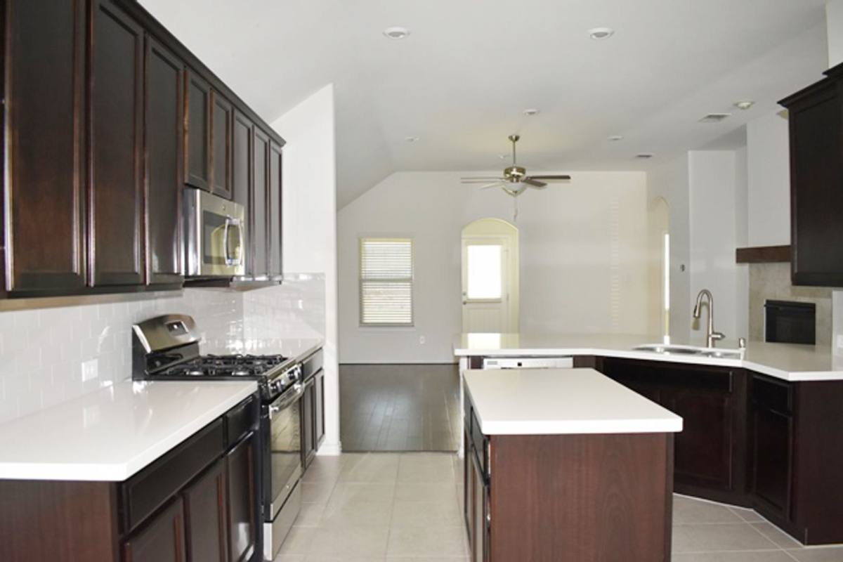 House for rent at 816 Joaquin Way, Haslet, TX 76052