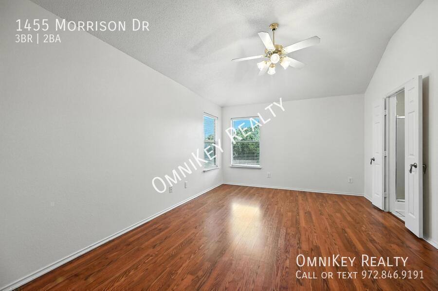House for rent at 1455 Morrison Dr, Fort Worth, TX 76112