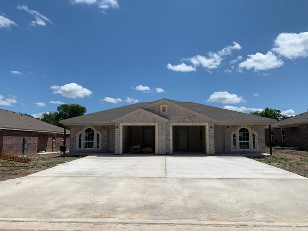 Townhouse for rent at 1319 Calle De Bronce, Temple, TX 76502