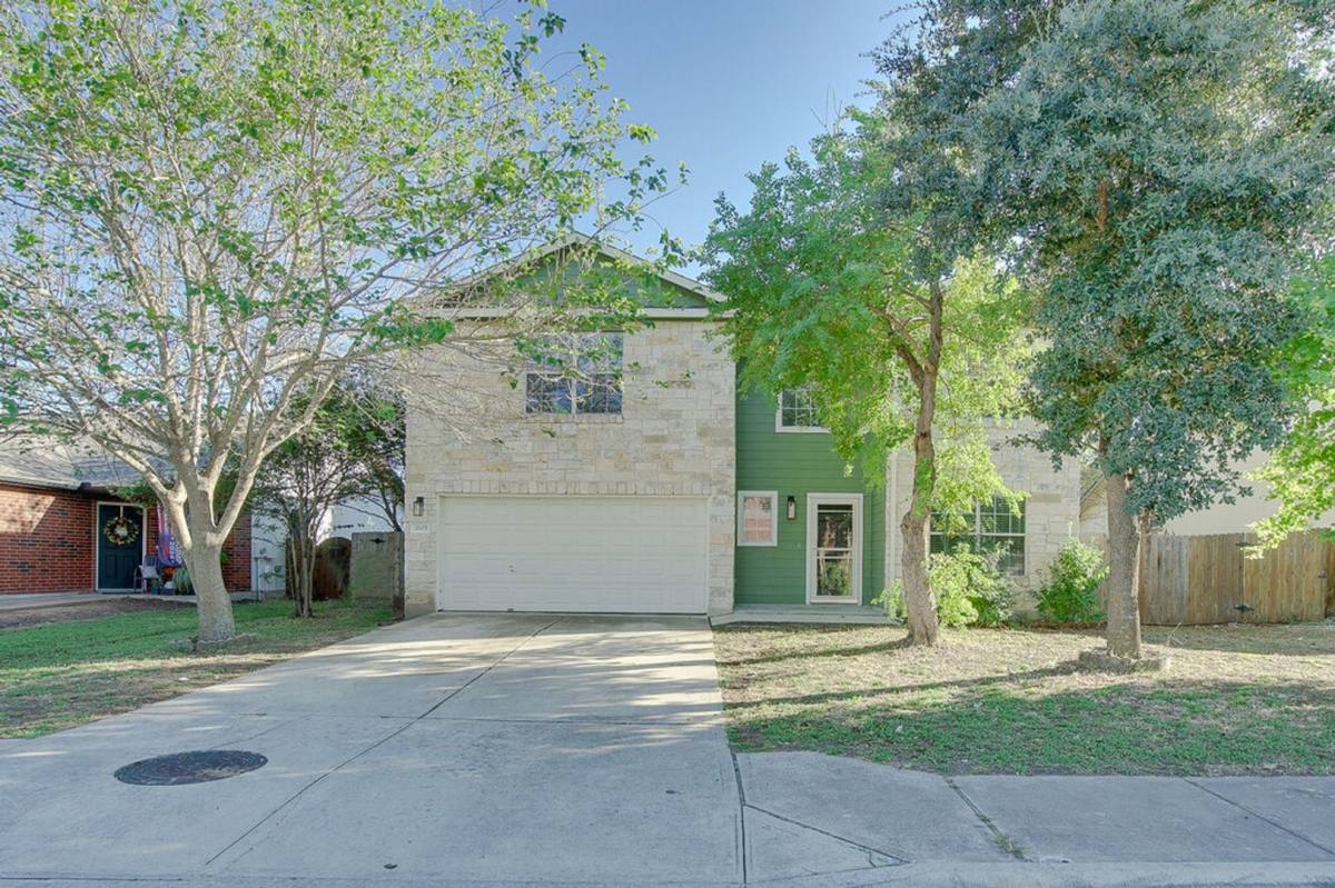 House for rent at 2005 Whistling Way, Taylor, TX 76574