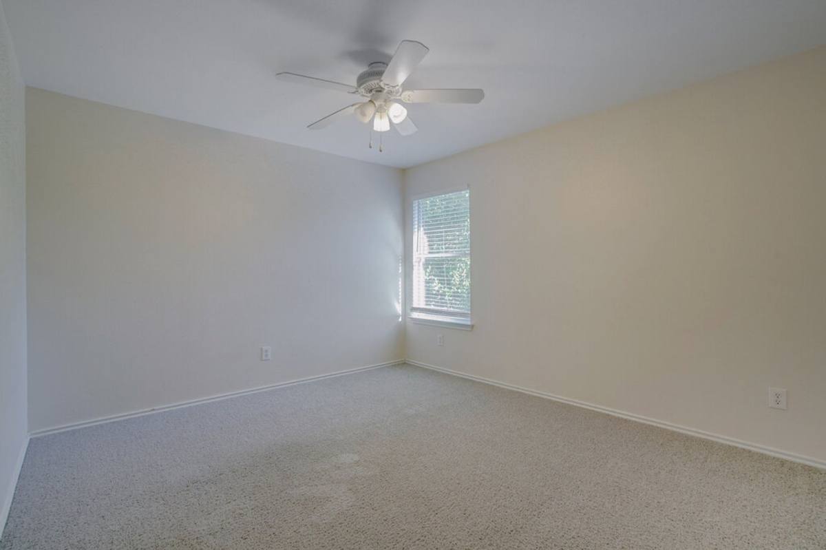 House for rent at 2005 Whistling Way, Taylor, TX 76574
