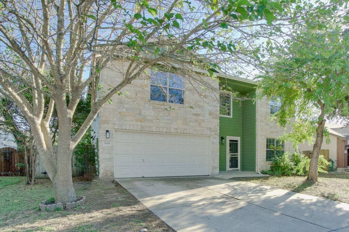 House for rent at 2005 Whistling Way, Taylor, TX 76574