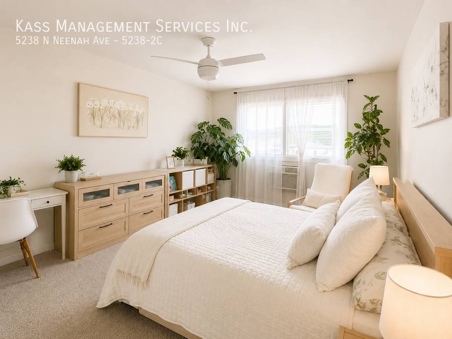 Apartment for rent at 5238 N Neenah Ave #2C, Chicago, IL 60656