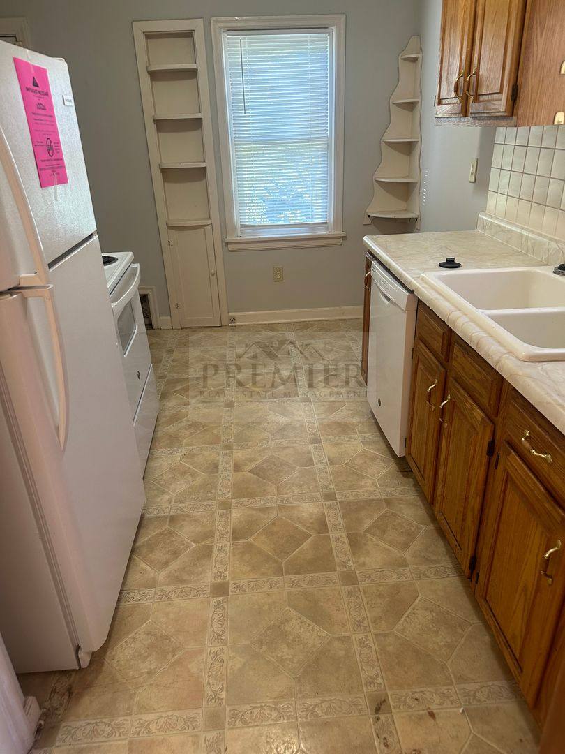 House for rent at 6328 College Ave, Kansas City, MO 64132