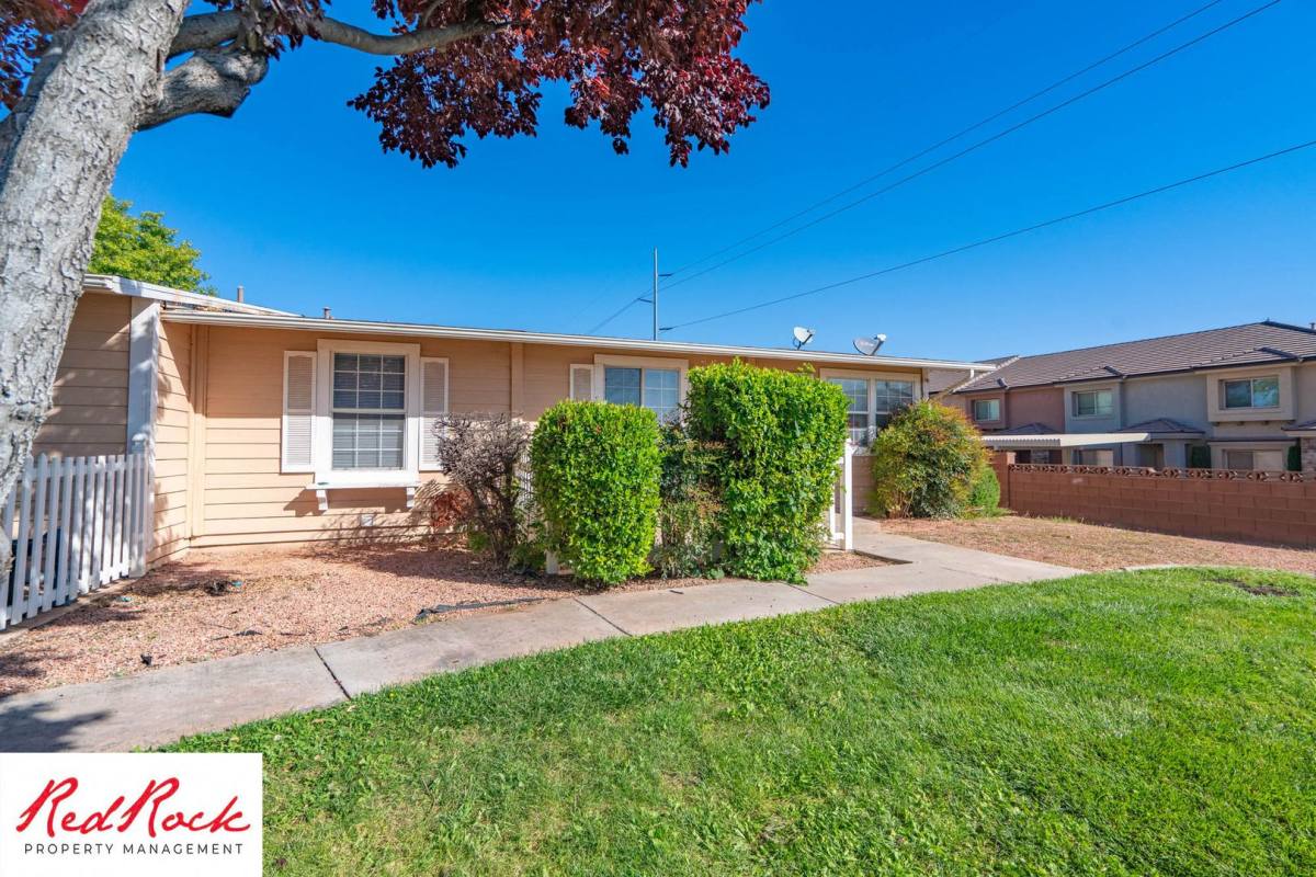Apartment for rent at 600 N 2450 E, Saint George, UT 84790