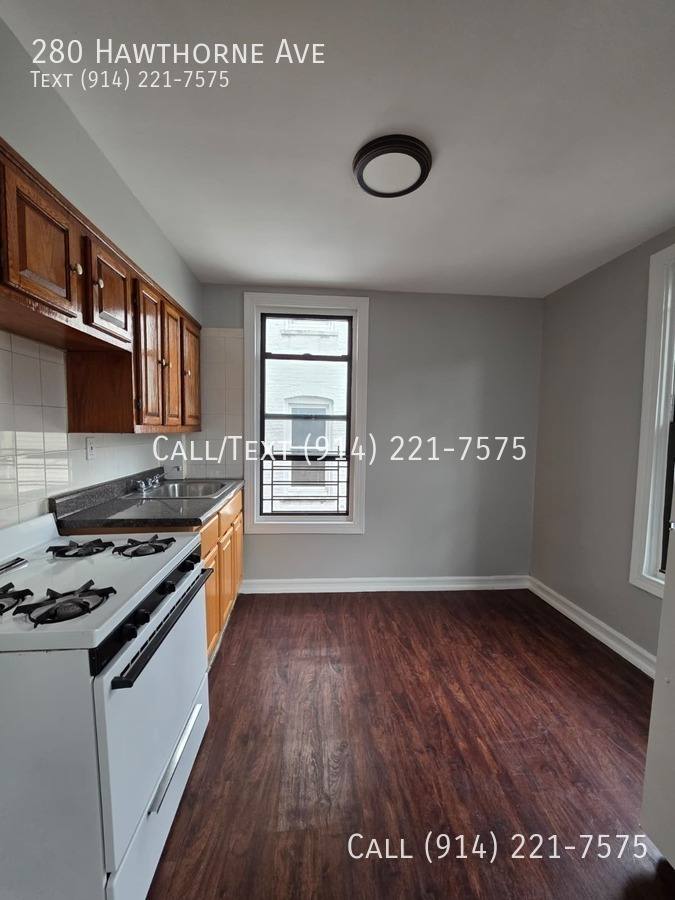 Apartment for rent at 280 Hawthorne Ave, Yonkers, NY 10705