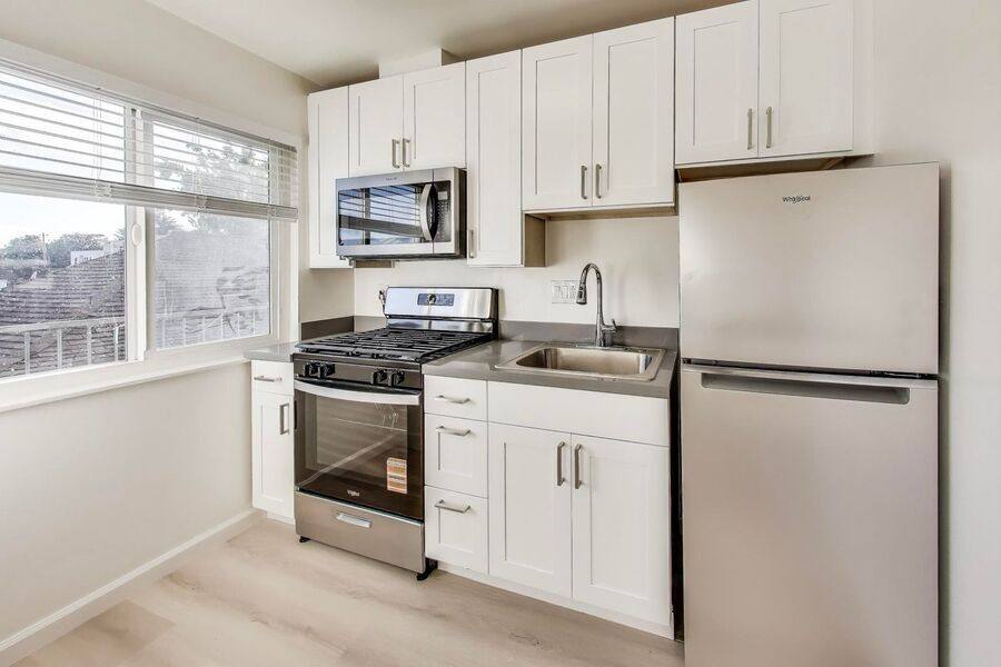Apartment for rent at 430 Vernon St #10, Oakland, CA 94610