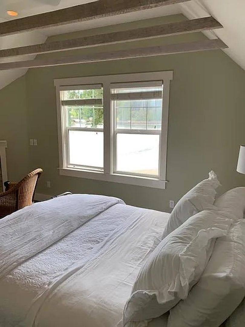 House for rent at 15122 Annavera Lane, Bainbridge Island, WA 98110