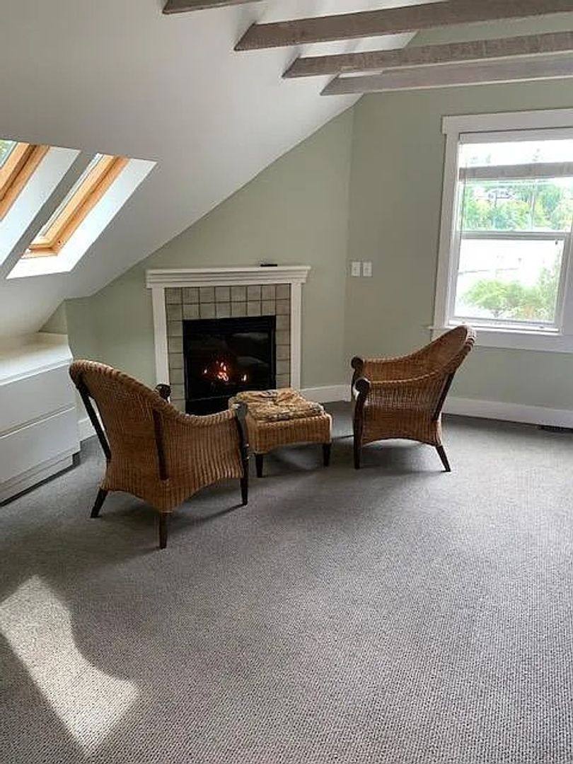 House for rent at 15122 Annavera Lane, Bainbridge Island, WA 98110