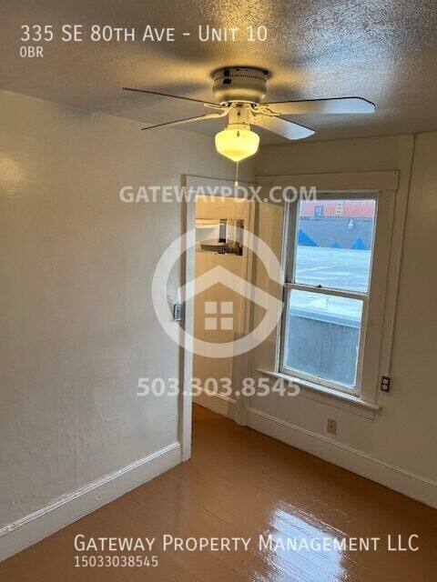 Apartment for rent at 335 SE 80th Ave #10, Portland, OR 97215