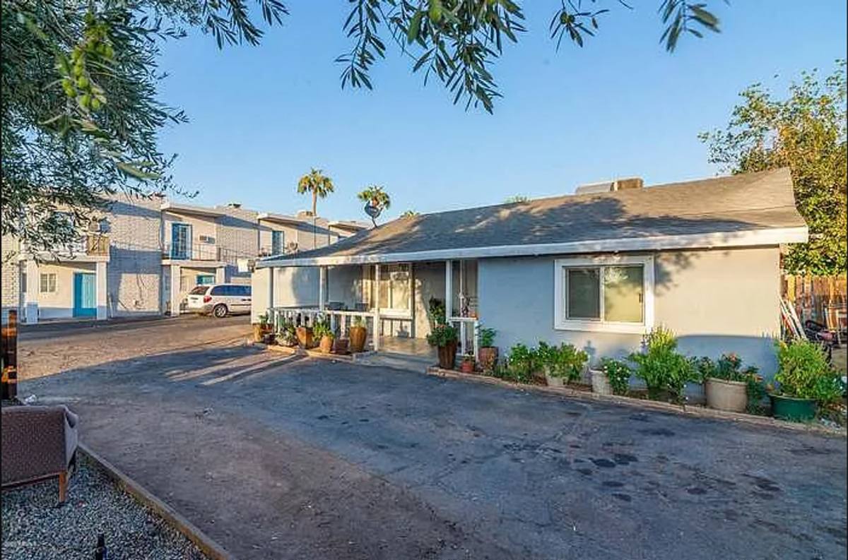 Apartment for rent at 525 N 32nd St, Phoenix, AZ 85008