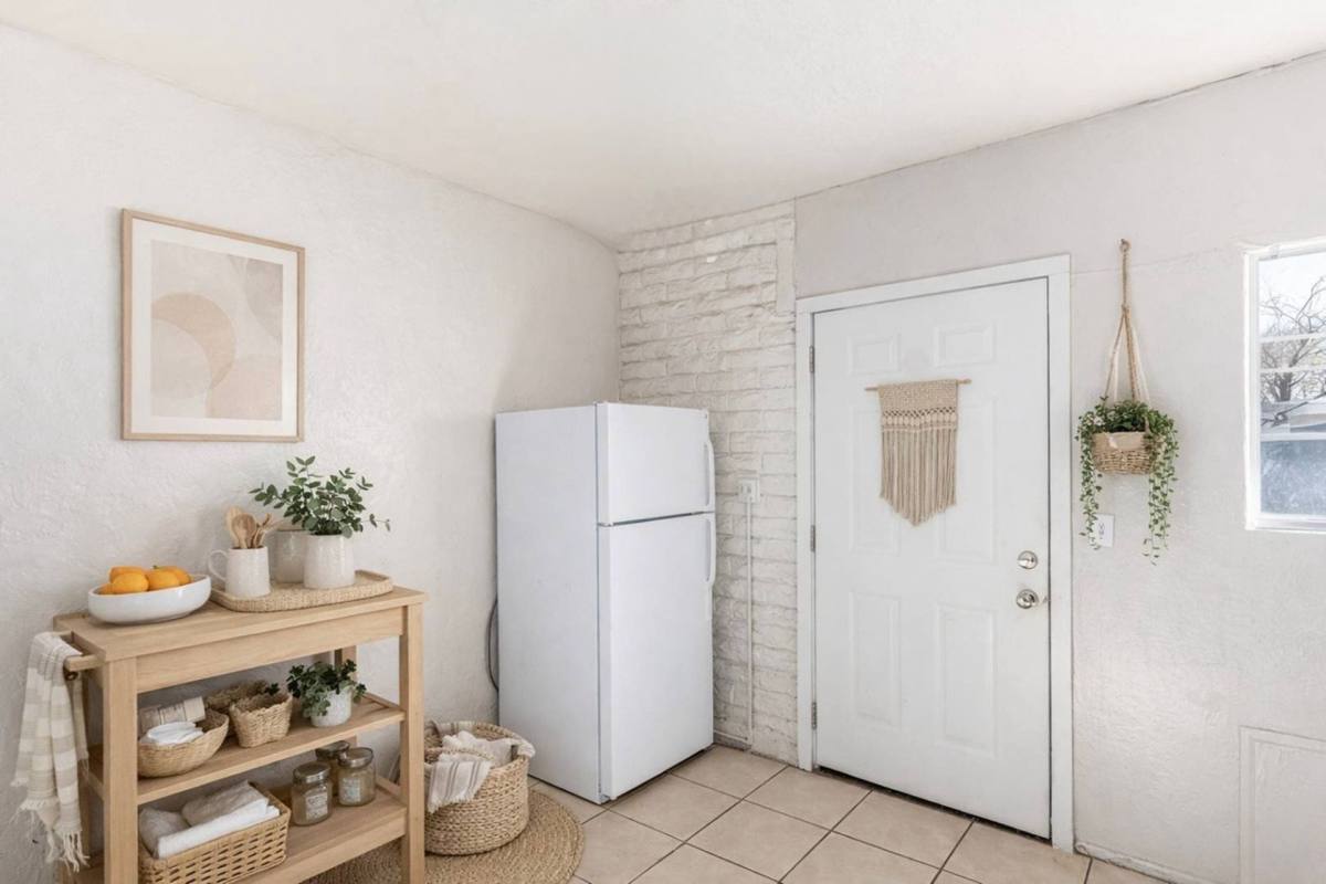 Apartment for rent at 525 N 32nd St, Phoenix, AZ 85008