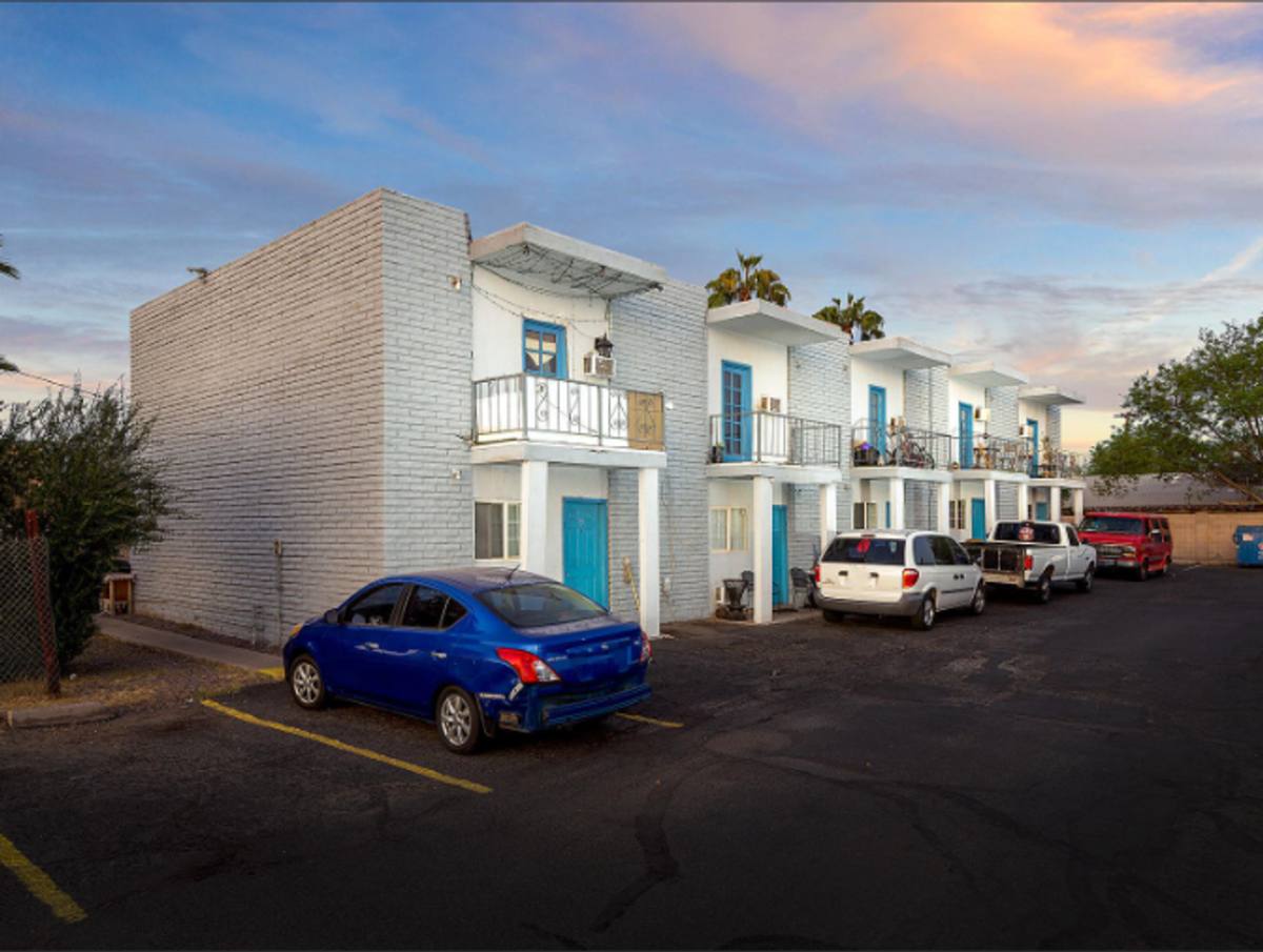 Apartment for rent at 525 N 32nd St, Phoenix, AZ 85008