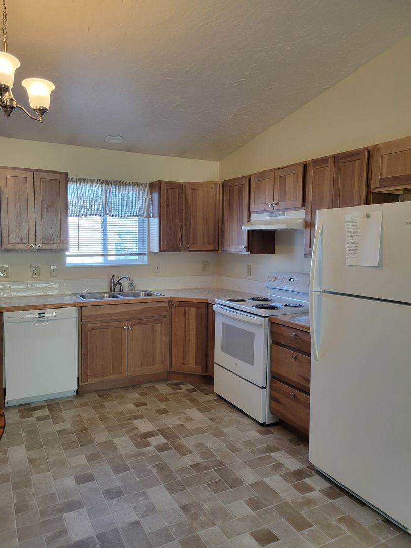 Apartment for rent at 105 E Jefferson, Belgrade, MT 59714