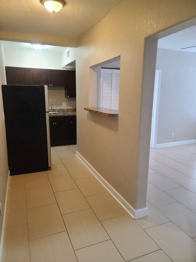 Apartment for rent at 4211 W N, Tampa, FL 33609