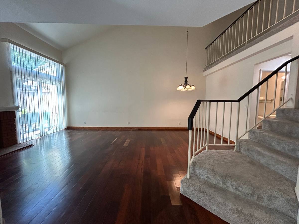 Townhouse for rent at 2720 E Walnut Ave, Orange, CA 92867