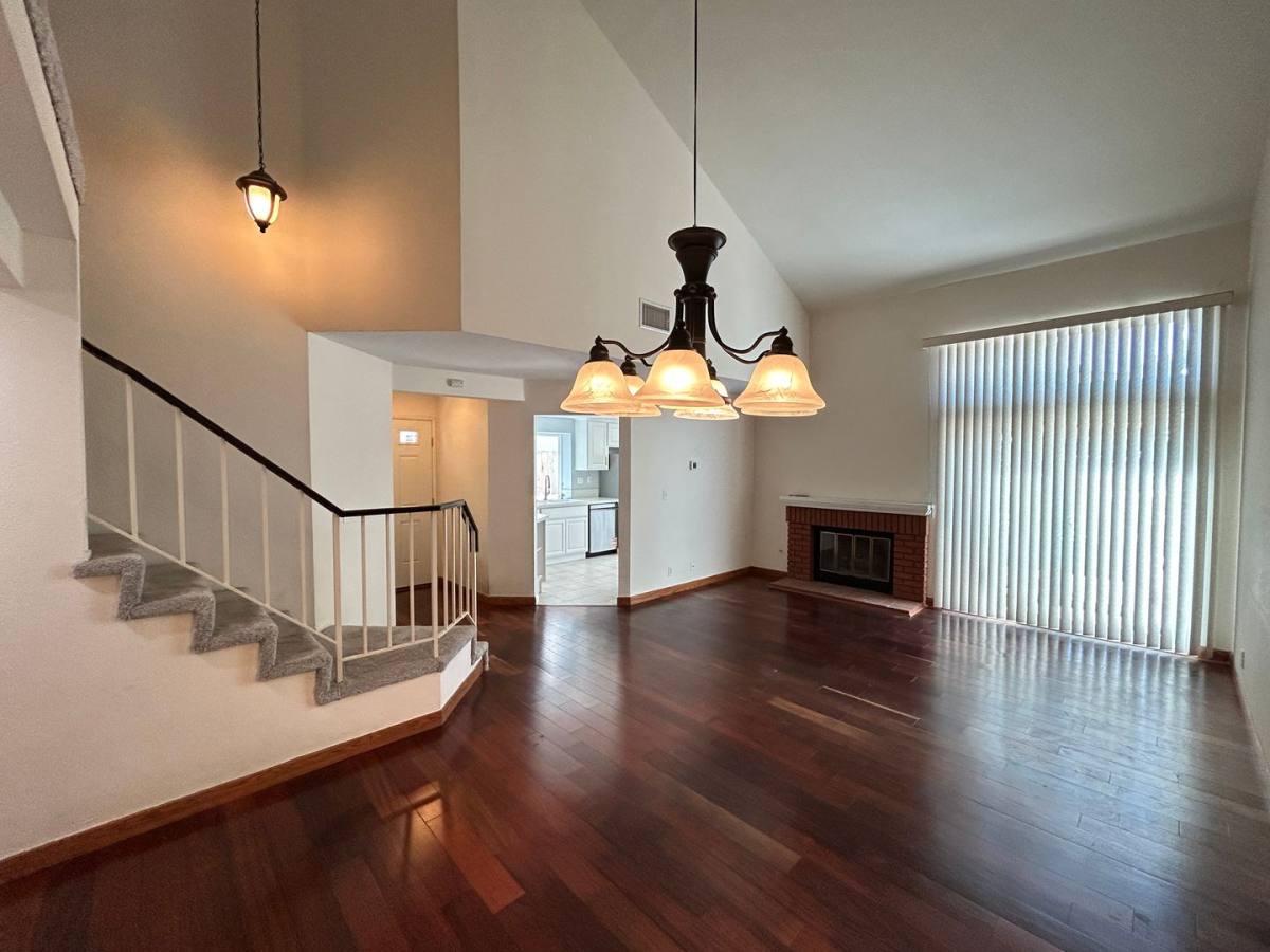 Townhouse for rent at 2720 E Walnut Ave, Orange, CA 92867