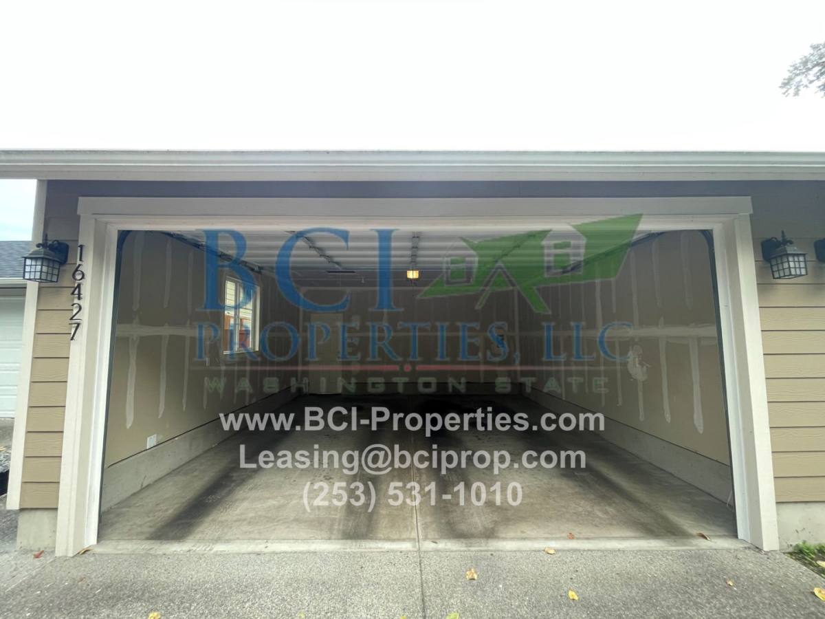 House for rent at 16427 77th Ave Court E, Puyallup, WA 98375