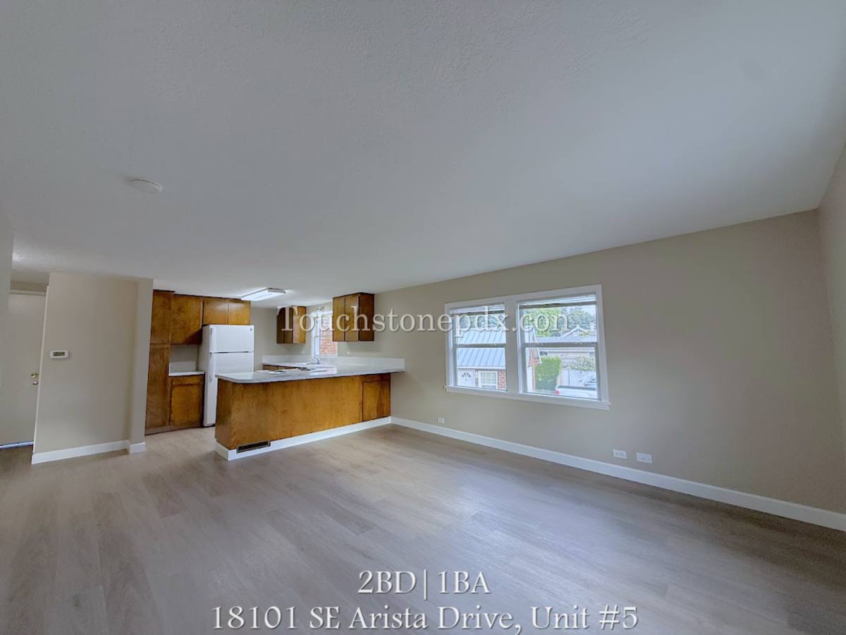 Townhouse for rent at 18101 SE Arista Dr, Portland, OR 97267