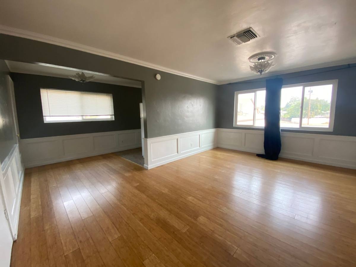 Apartment for rent at 2520-2528 Drake St, Bakersfield, CA 93301