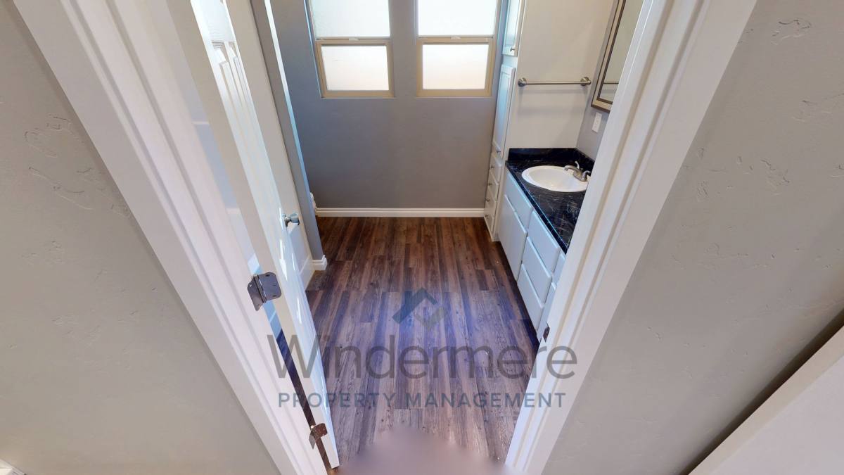 House for rent at 430 E Oak St, Walla Walla, WA 99362