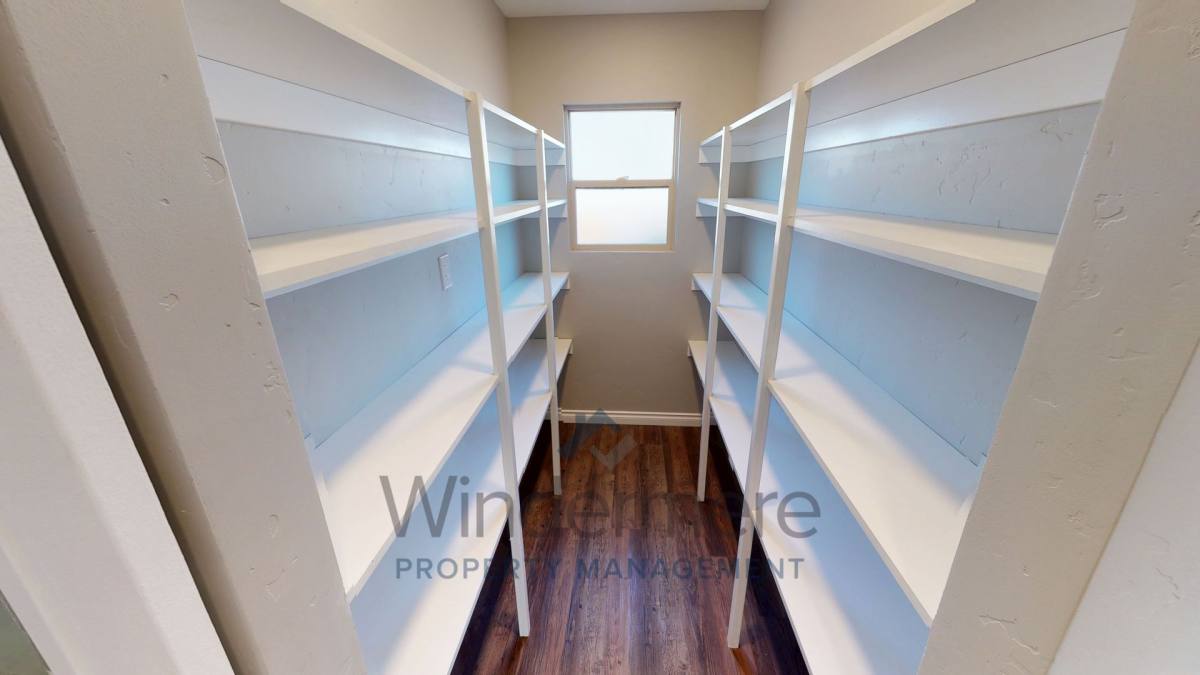 House for rent at 430 E Oak St, Walla Walla, WA 99362