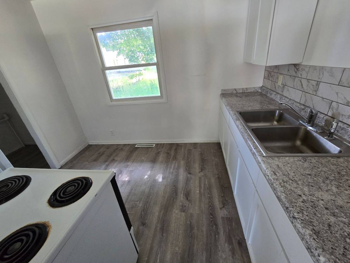 House for rent at 224 SE Lime St, Topeka, KS 66607
