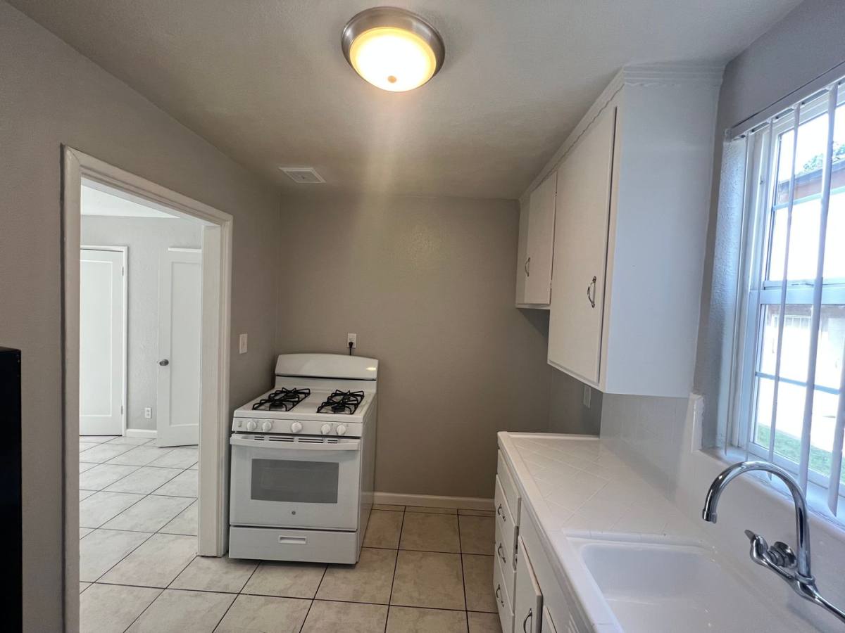 Apartment for rent at 355-375 El Camino Ave, Sacramento, CA 95815