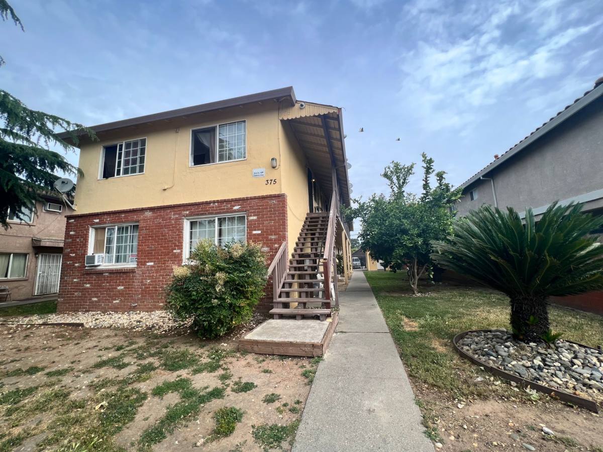 Apartment for rent at 355-375 El Camino Ave, Sacramento, CA 95815