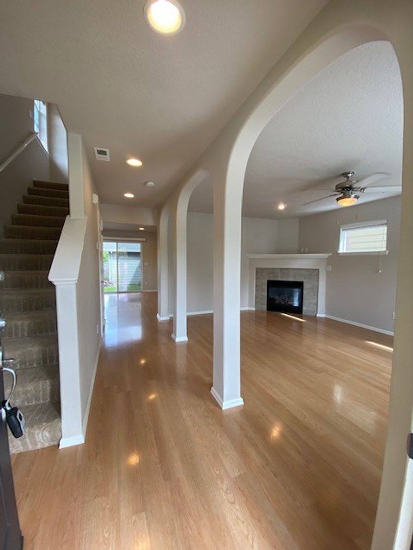 House for rent at 3311 SE Midvale Dr, Corvallis, OR 97333
