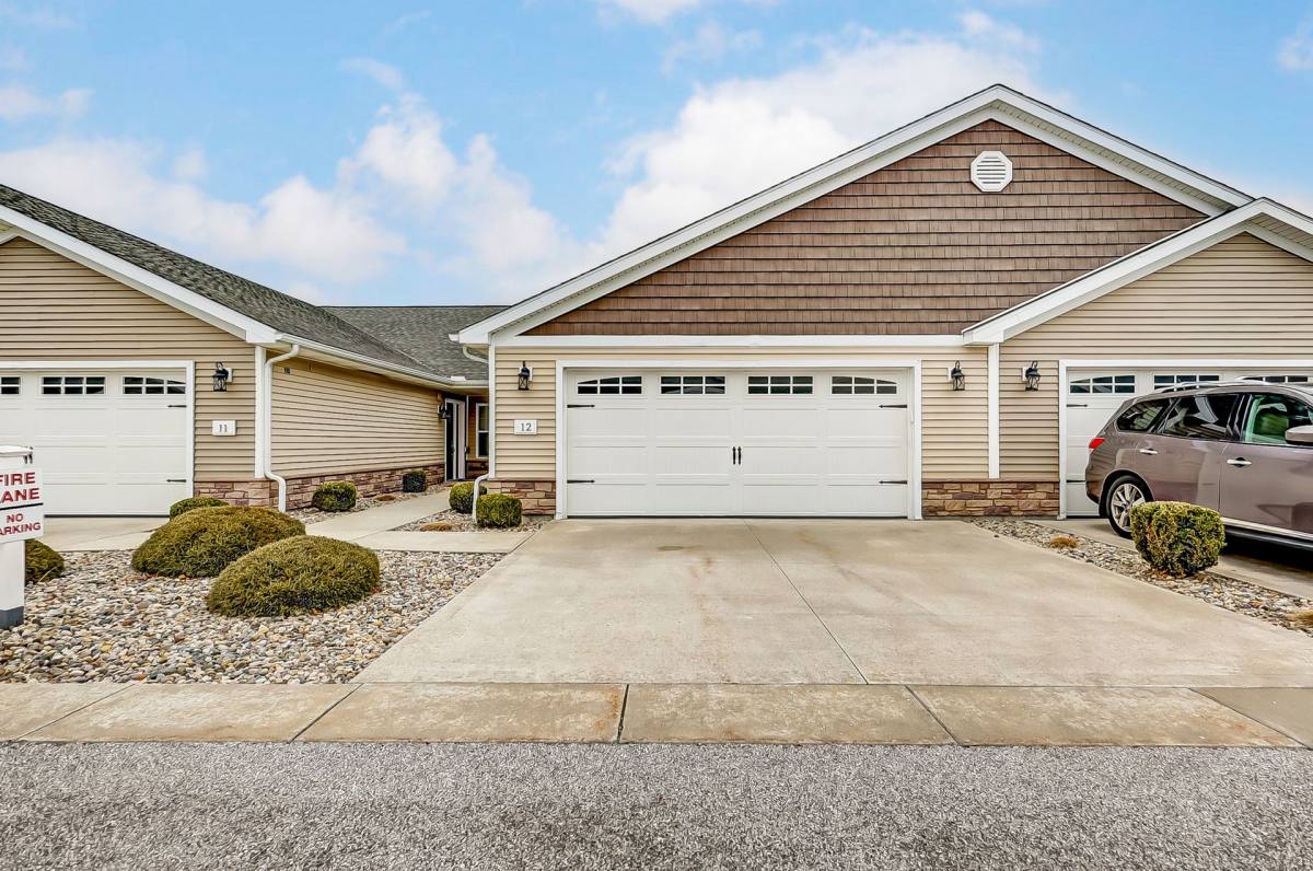 Townhouse for rent at 7128 Triumph Lane, Perrysburg, OH 43551