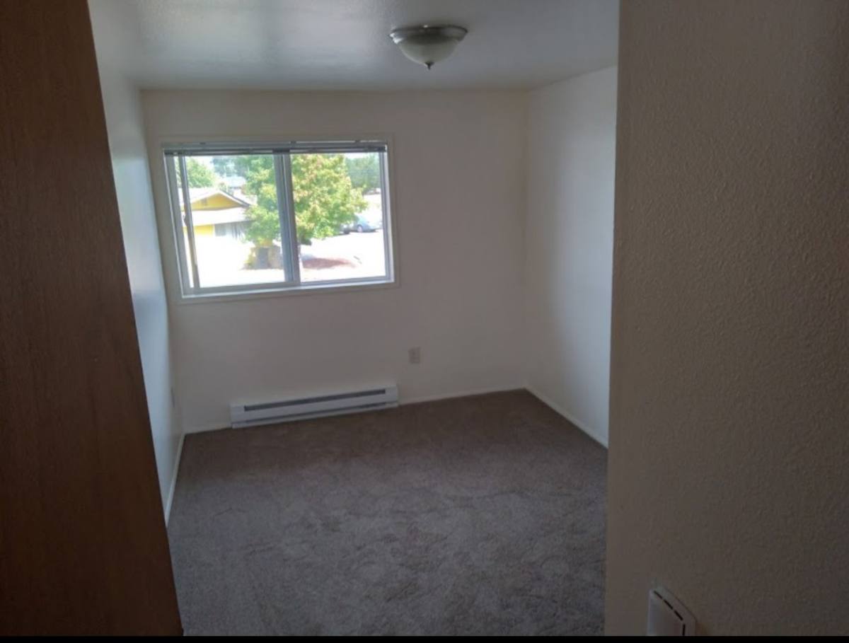 Apartment for rent at 1820-1860 Geary St SE, Albany, OR 97322