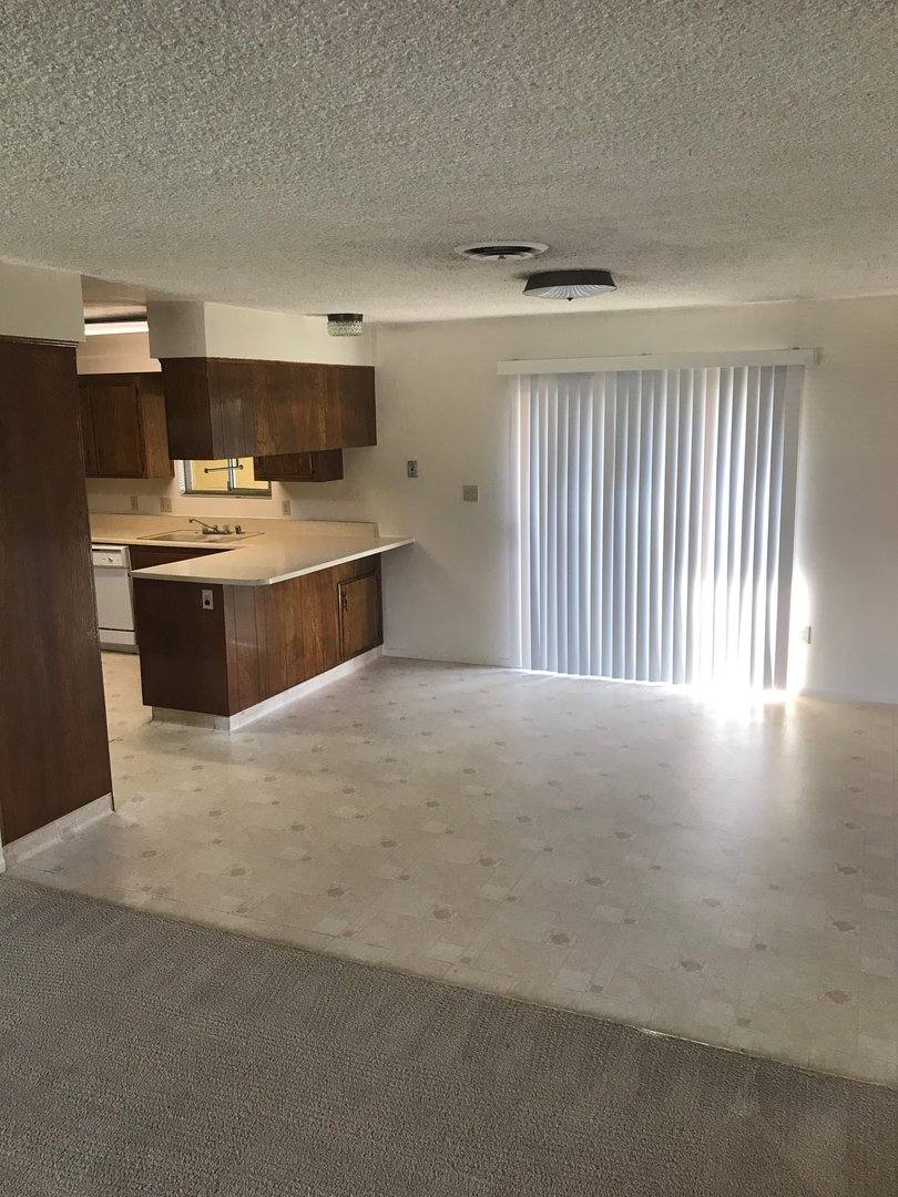 Apartment for rent at 5119 Appleblossom Dr, Bakersfield, CA 93309