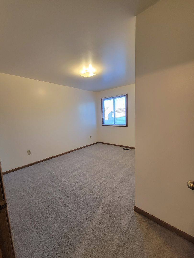 Apartment for rent at 800 - 816 W Melrose Ave, Findlay, OH 45840
