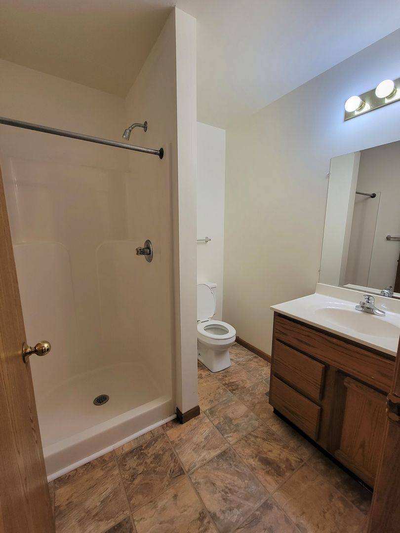 Apartment for rent at 800 - 816 W Melrose Ave, Findlay, OH 45840
