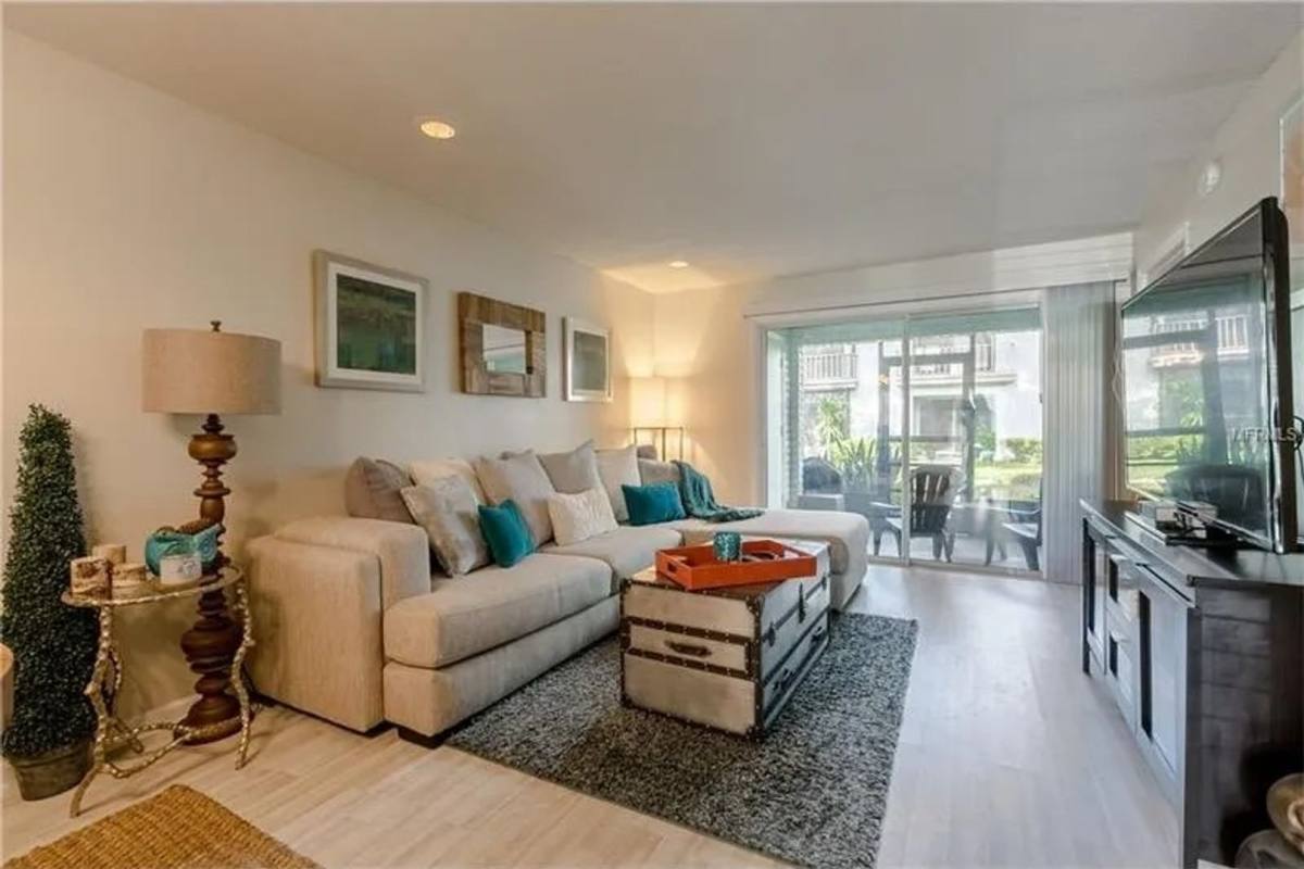 Condo for rent at 3074 Plaza Terrace, Orlando, FL 32803