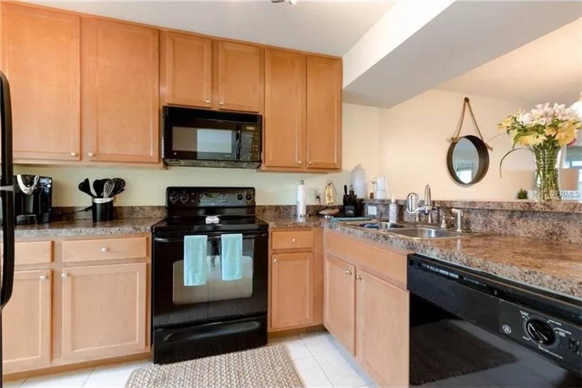 Condo for rent at 3074 Plaza Terrace, Orlando, FL 32803