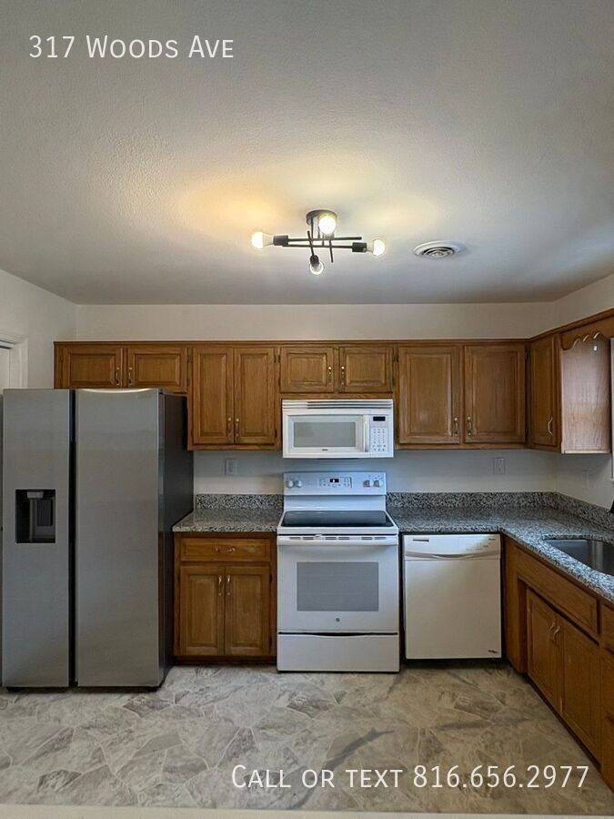House for rent at 317 Woods Ave, Excelsior Springs, MO 64024