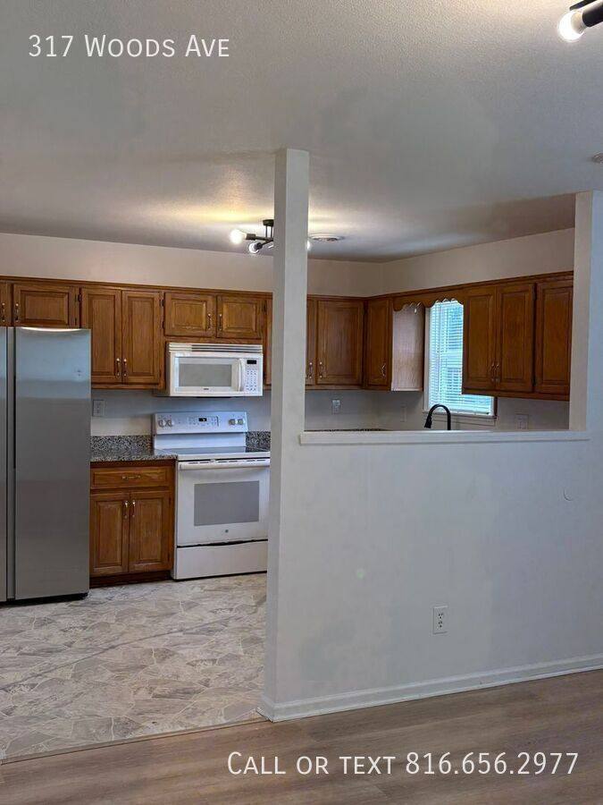 House for rent at 317 Woods Ave, Excelsior Springs, MO 64024