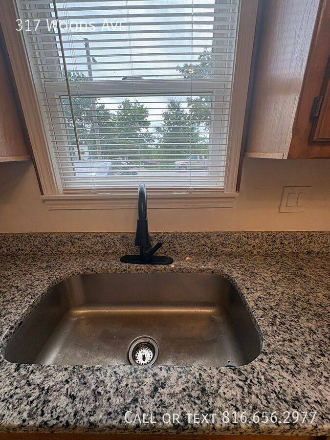 House for rent at 317 Woods Ave, Excelsior Springs, MO 64024