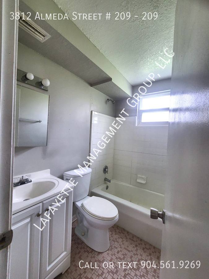Apartment for rent at 3812 Almeda St #209, Jacksonville, FL 32209