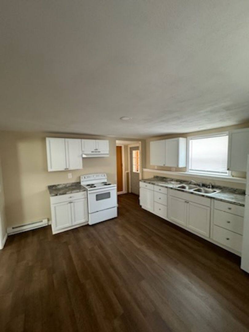 Apartment for rent at 31 Hayfly Rd, Oswego, NY 13126