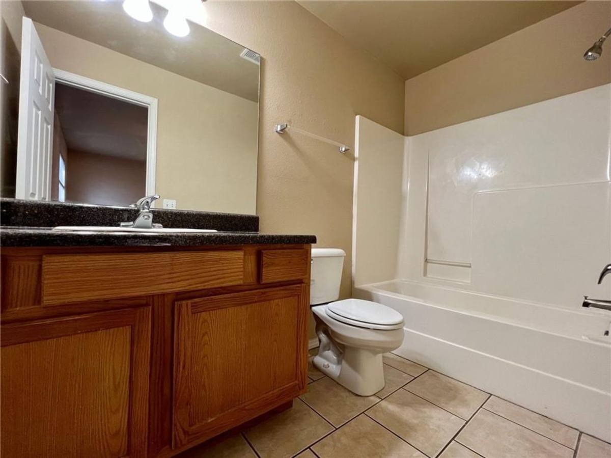 Apartment for rent at 2149-2155 Skyler, Fayetteville, AR 72703