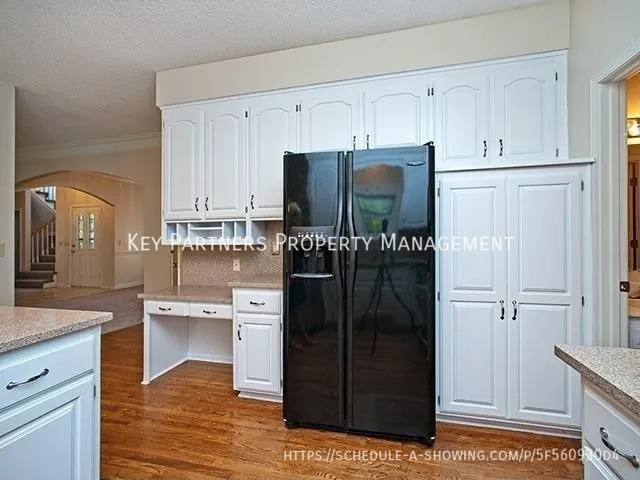 House for rent at 14281 S Arapaho Dr, Olathe, KS 66062