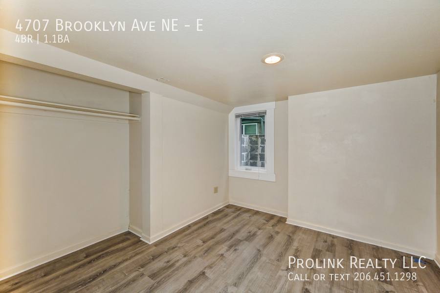 Apartment for rent at 4707 Brooklyn Ave NE E, Seattle, WA 98105