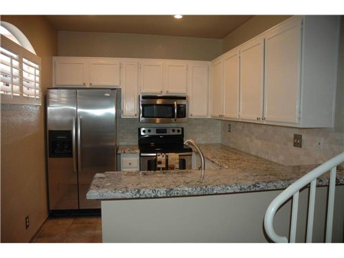 Townhouse for rent at 7205 Calabria Court #7, San Diego, CA 92122
