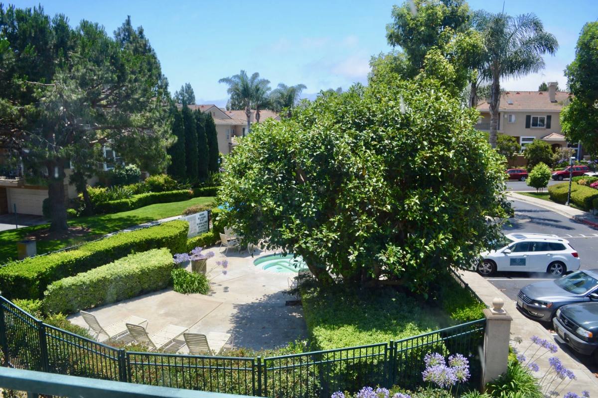 Townhouse for rent at 7205 Calabria Court #7, San Diego, CA 92122