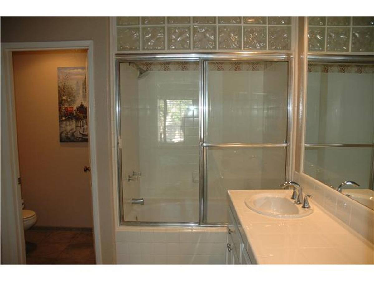 Townhouse for rent at 7205 Calabria Court #7, San Diego, CA 92122