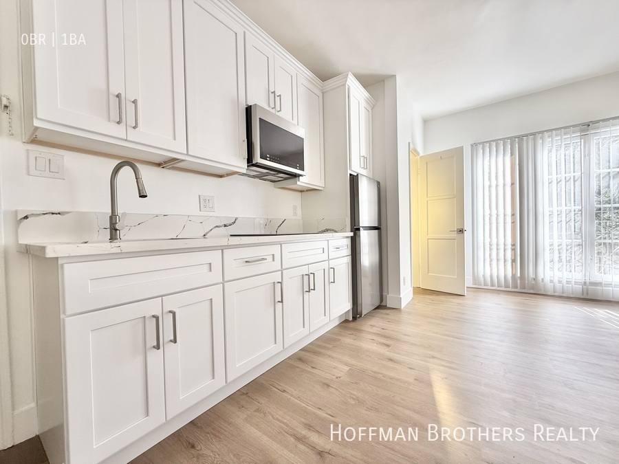 Apartment for rent at 4231 Leimert Blvd #4, Los Angeles, CA 90008
